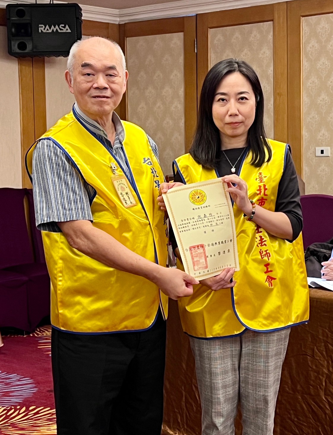 LINE_ALBUM_1121015五工會理監事聯席會議⋯⋯天成飯店_231120_53