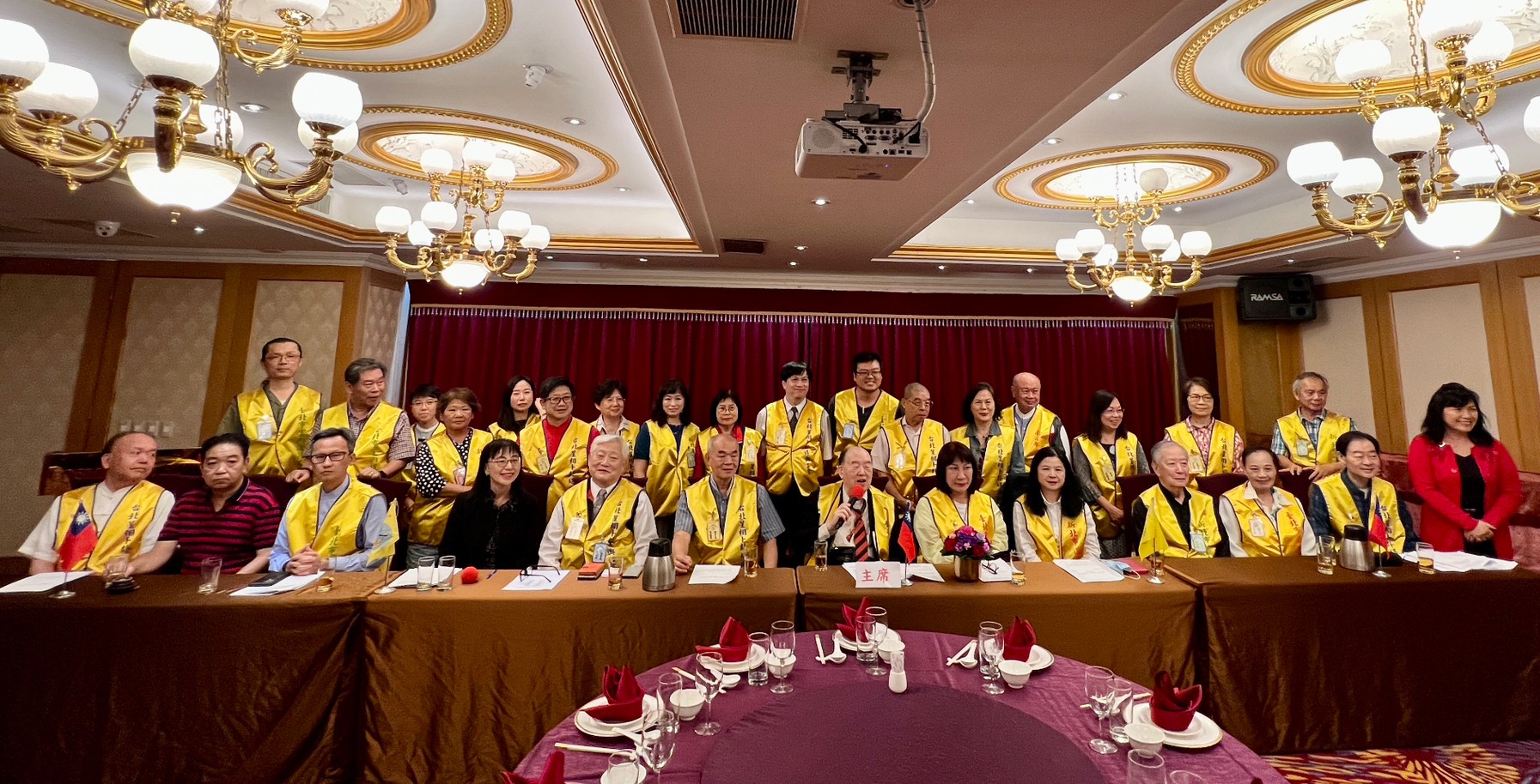 LINE_ALBUM_1121015五工會理監事聯席會議⋯⋯天成飯店_231120_63